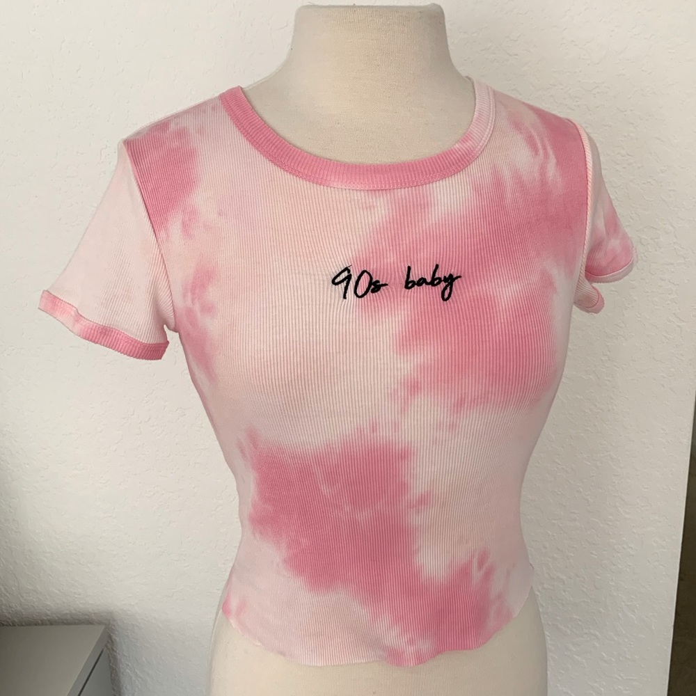 Forever 21 “90s Baby” Pink Tie-Dye Tee 🎀